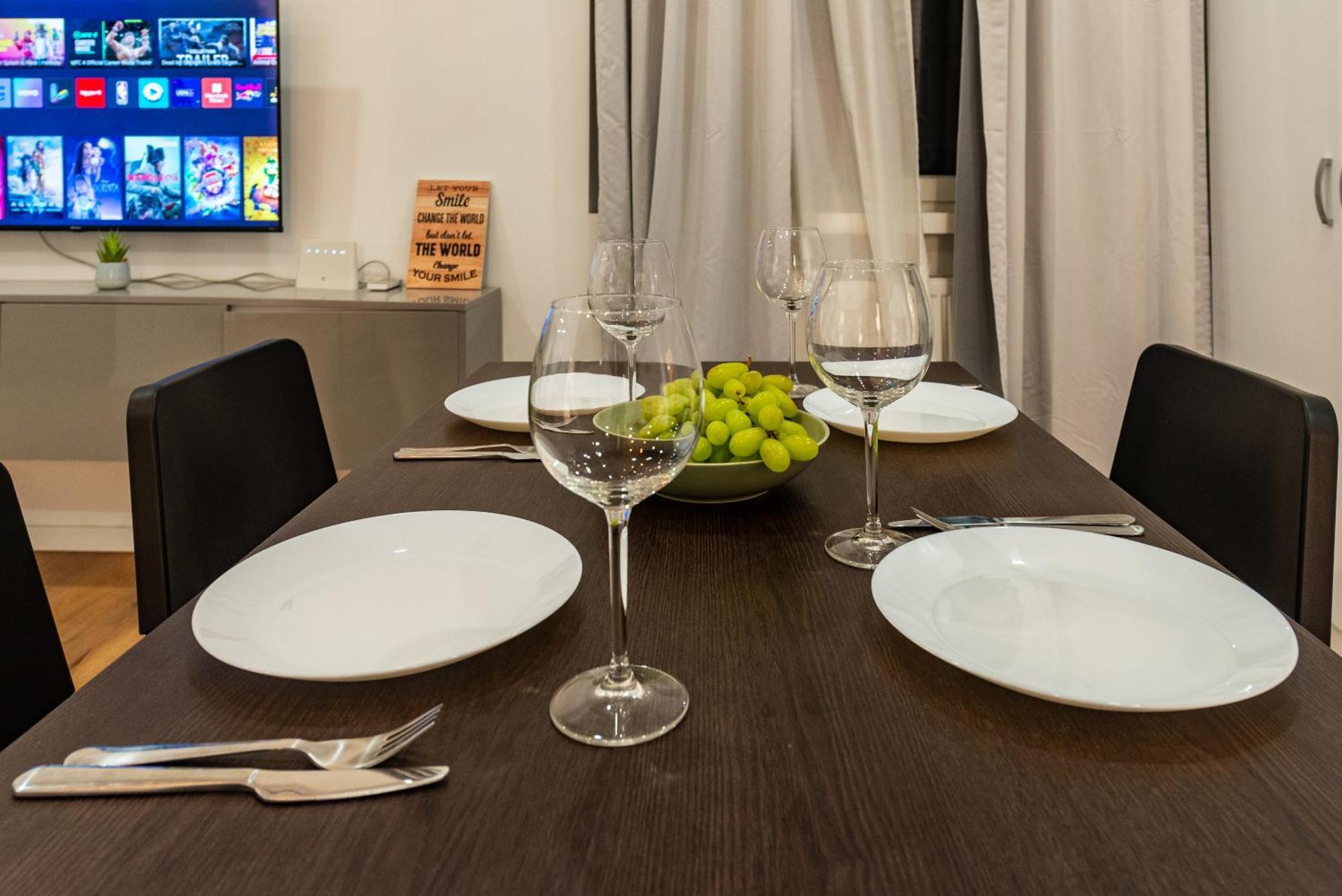 Ultracentral Spacious Apartment 4Br Bucharest Exterior photo