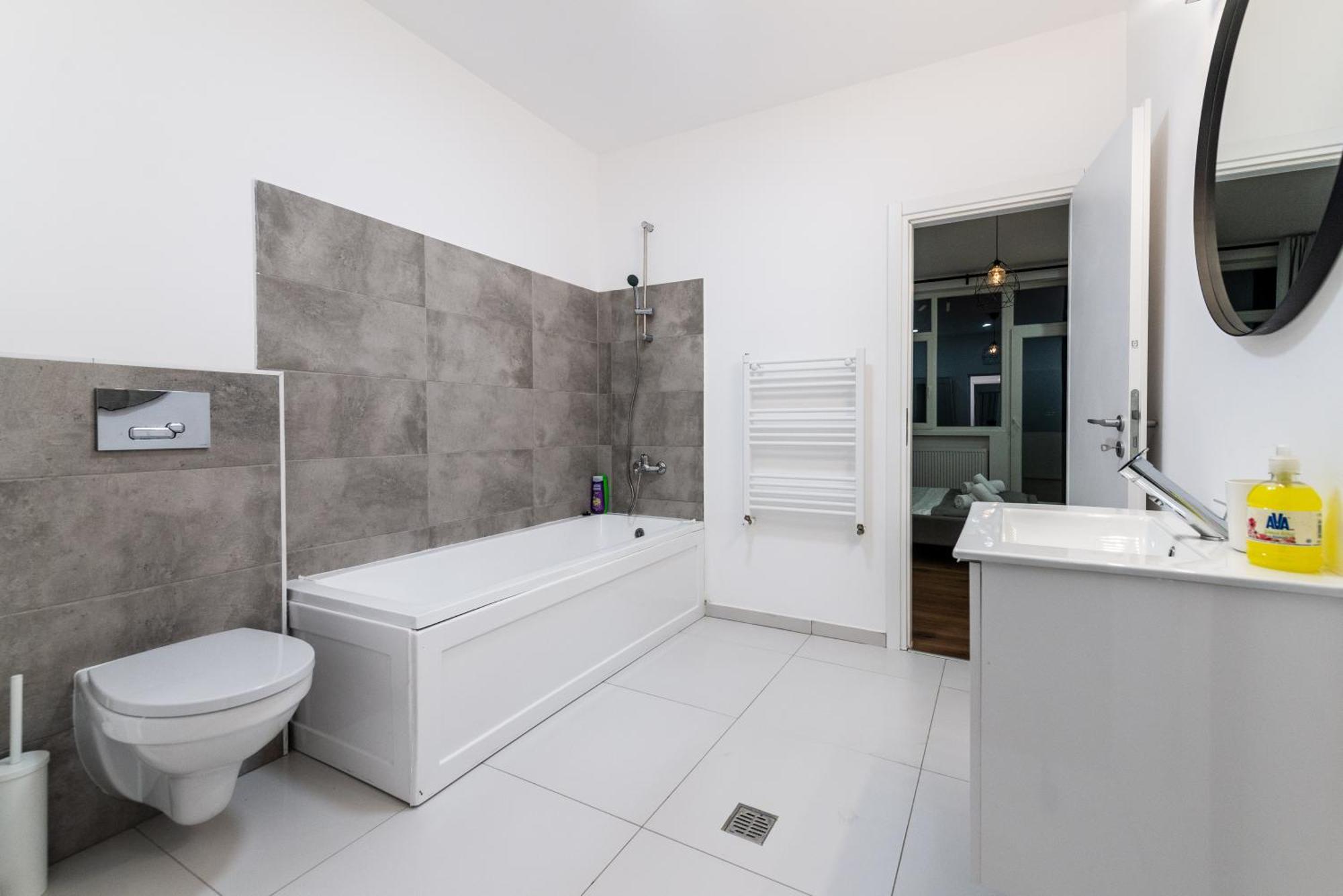 Ultracentral Spacious Apartment 4Br Bucharest Exterior photo