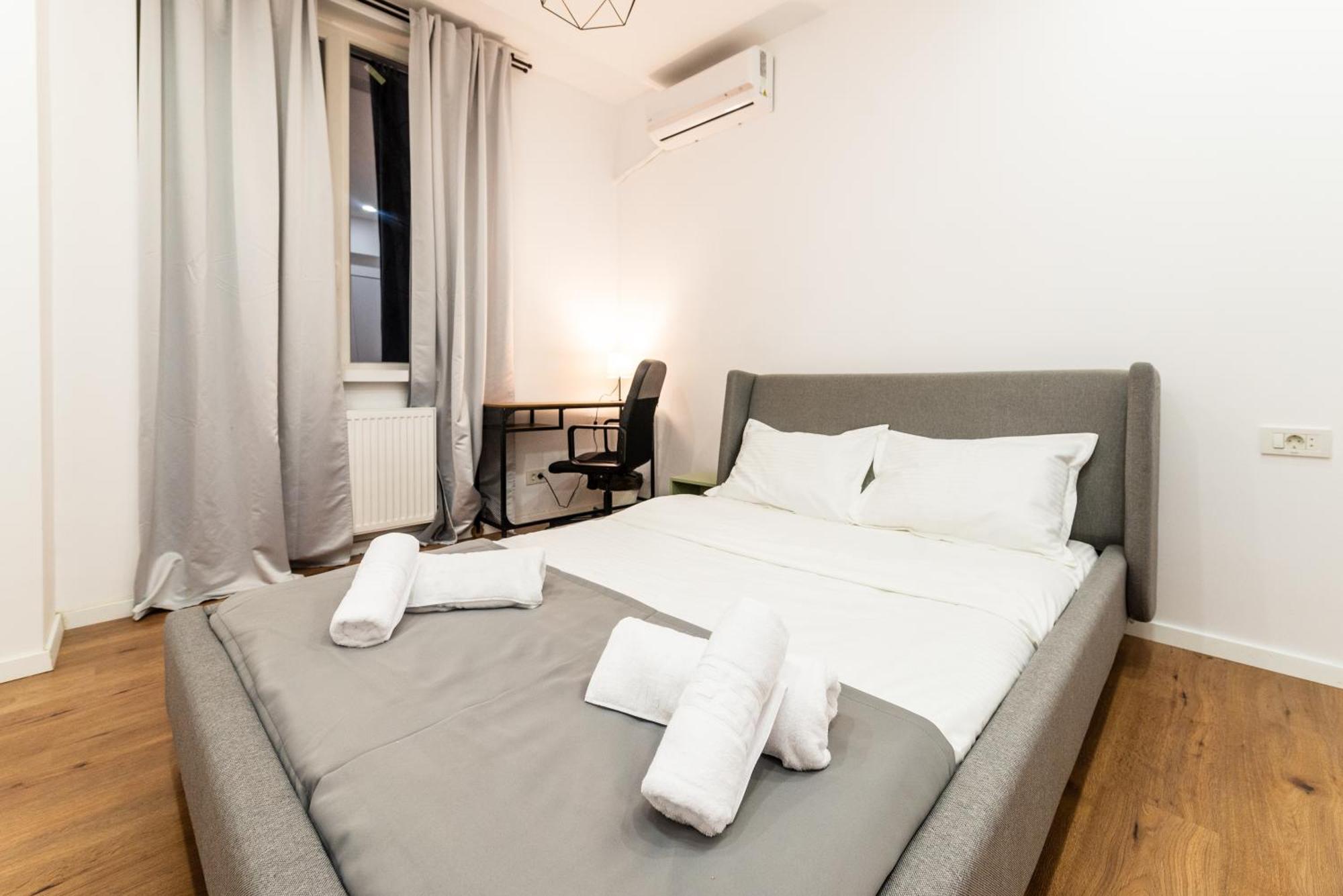 Ultracentral Spacious Apartment 4Br Bucharest Exterior photo